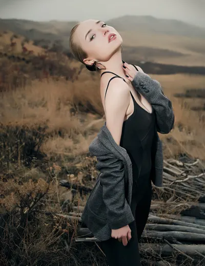 Photo by Viktor Smorodin